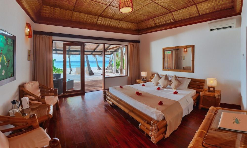 Angaga Island Resort And Spa Ngoại thất bức ảnh
