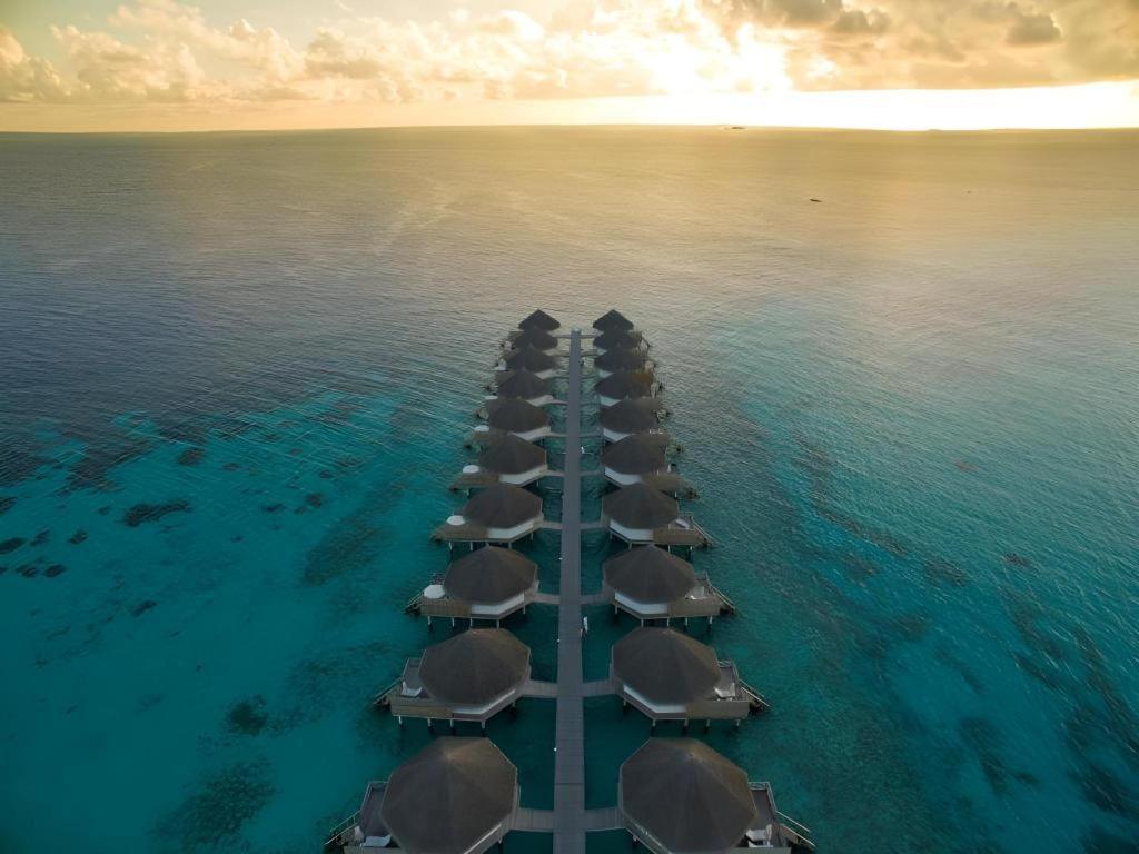 Angaga Island Resort And Spa Ngoại thất bức ảnh