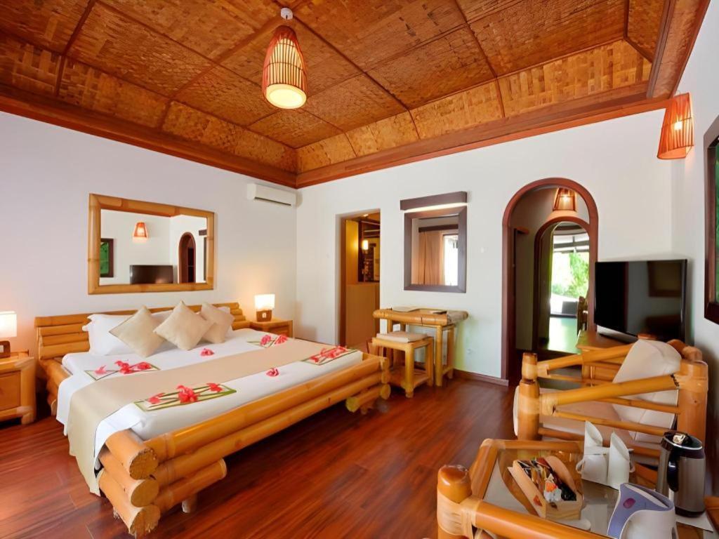 Angaga Island Resort And Spa Ngoại thất bức ảnh