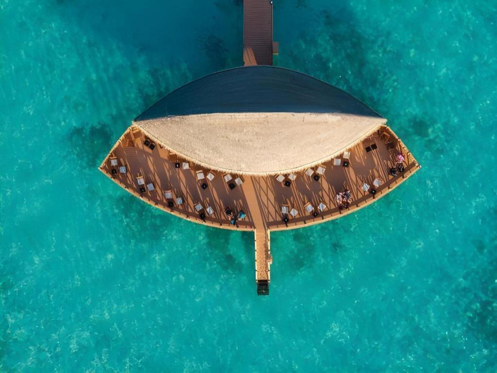 Angaga Island Resort And Spa Ngoại thất bức ảnh