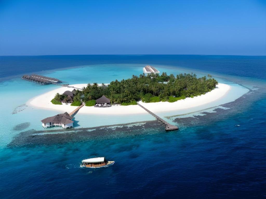 Angaga Island Resort And Spa Ngoại thất bức ảnh