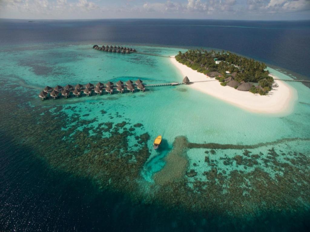 Angaga Island Resort And Spa Ngoại thất bức ảnh
