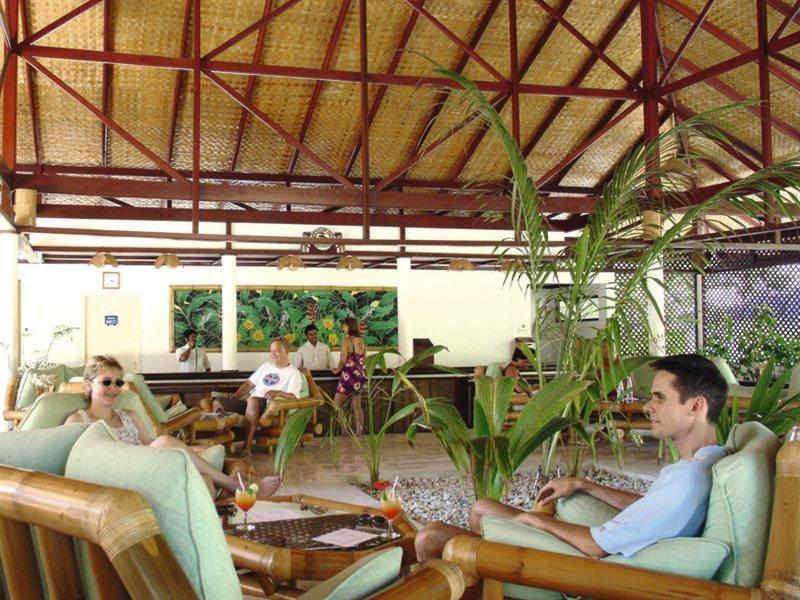 Angaga Island Resort And Spa Ngoại thất bức ảnh